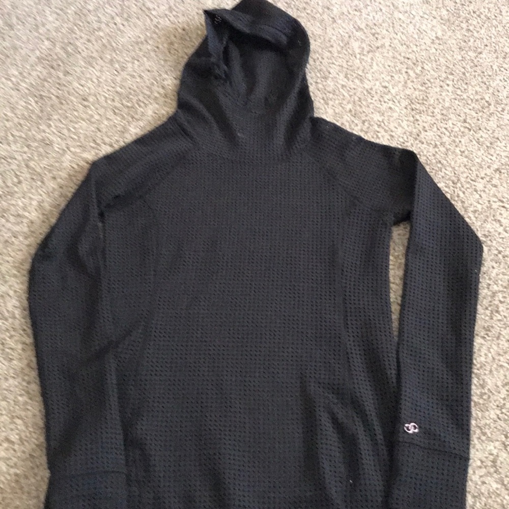 Long sleeve hooded top